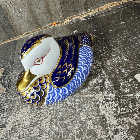 Royal Crown Derby English Bone China DUCK Paperweight Figurine - Picture 9 of 11